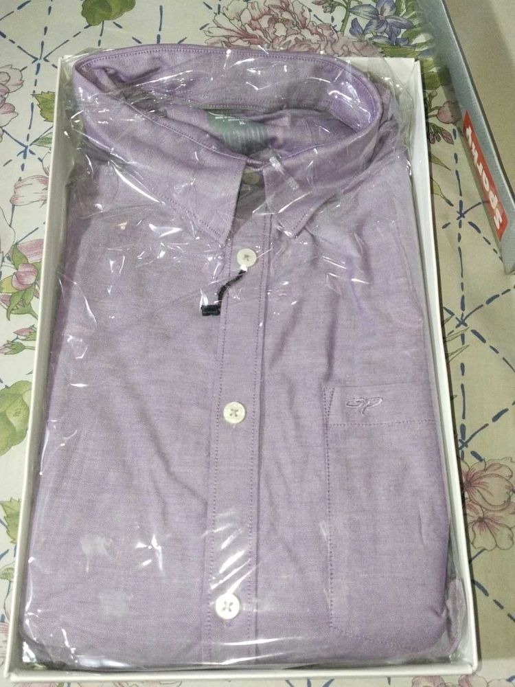 Sporty &amp; Rich Lavender Button-Down