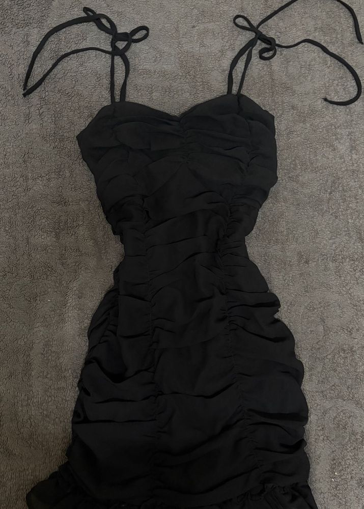 🪩🍸ruffled ruched bodycon dress