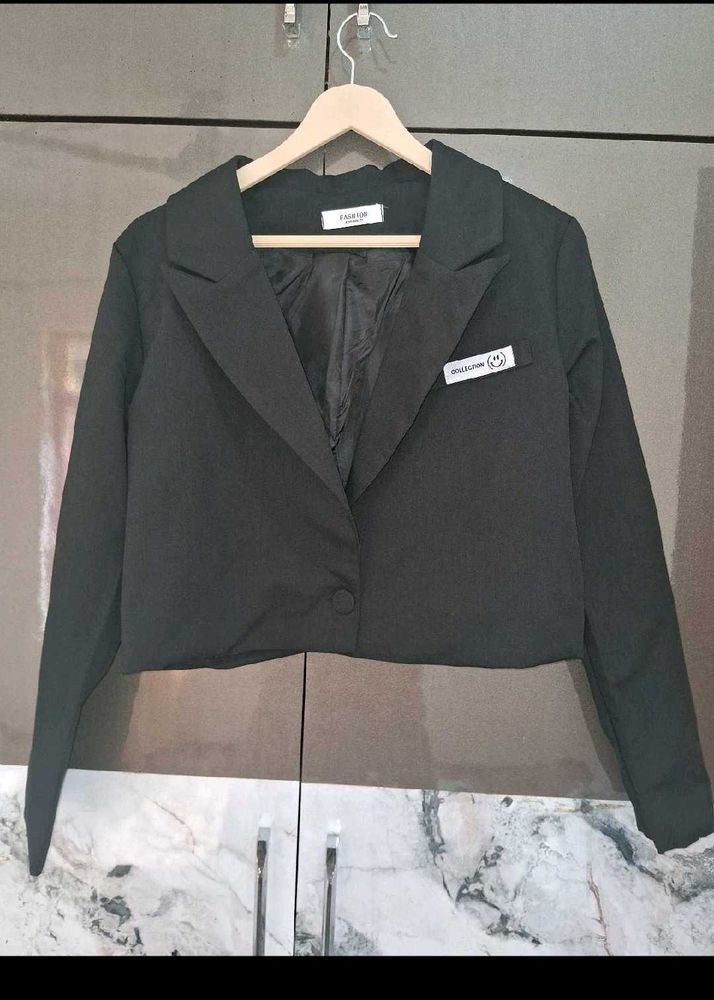 Stylish Cropped Black Blazer Jacket