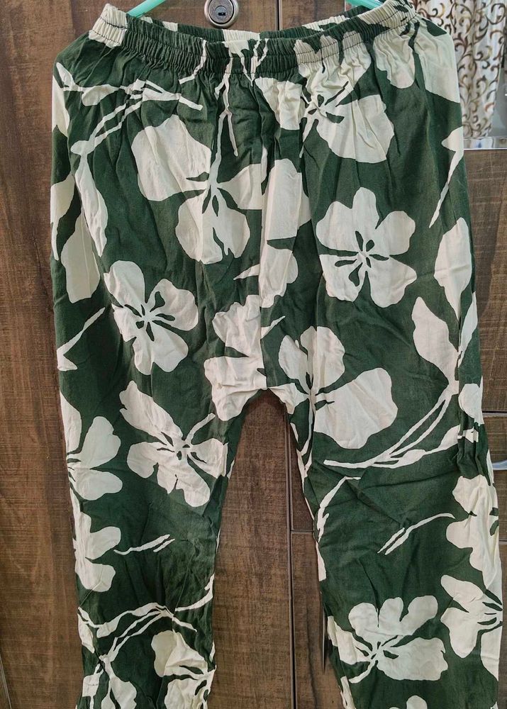 Green Floral Print Palazzo Pants