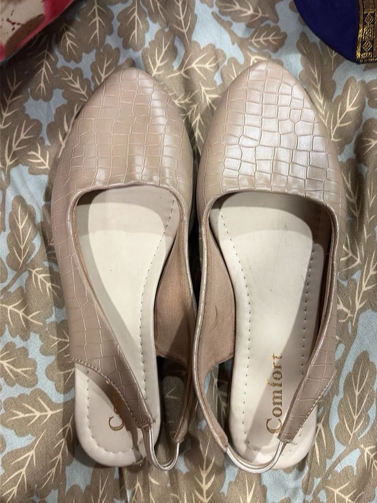 Chic Slingback Flats - Beige Crocodile Texture
