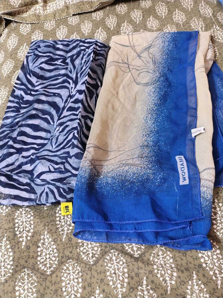 Stylish Scarves Set