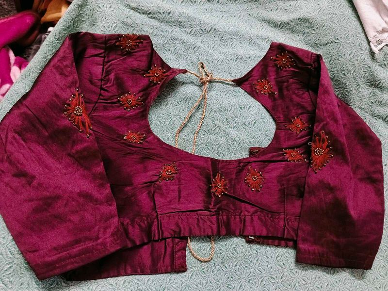 Hand Embroidery Blouse Elbow Pot nec