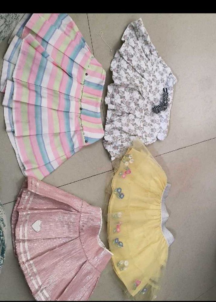 Cute Girls' Skirt Set
