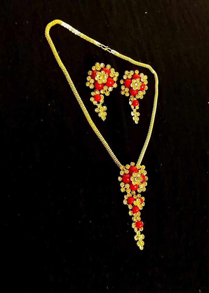 Red &amp; Gold Flower Necklace &amp; Earring Set