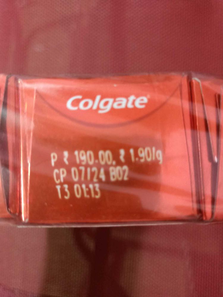 Colgate Visible White (2 tubes)