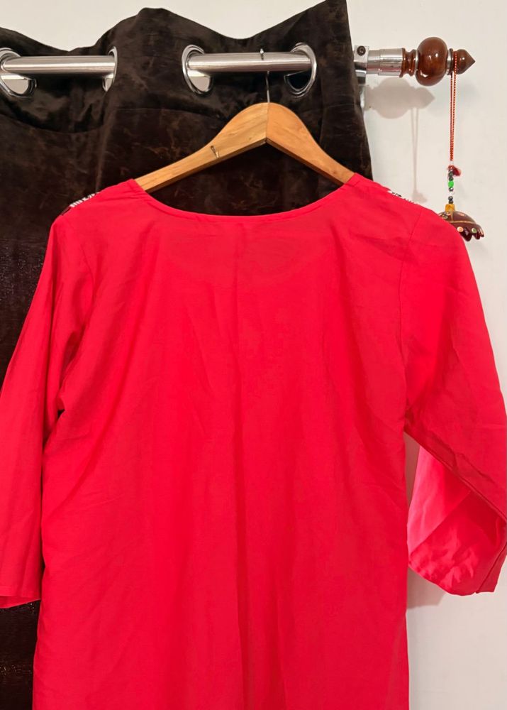 women straight kurti