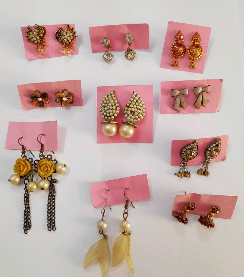 10 Pairs Of Earings