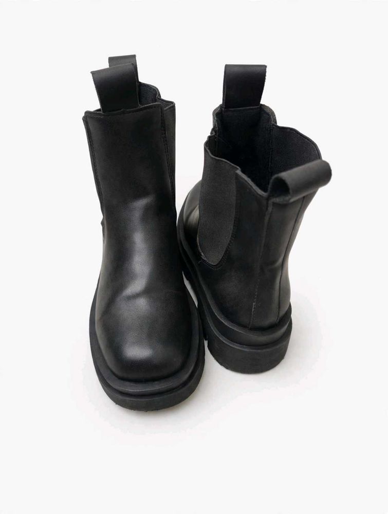 Chunky Black Chelsea Boots