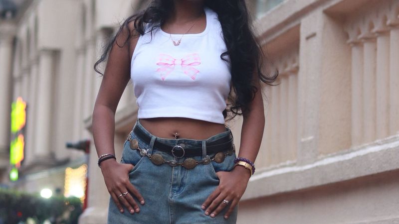 HAULTER NECK CROP TOP!