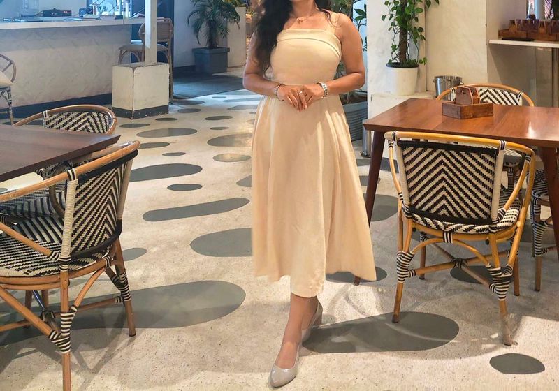 Elegant Midi Dress