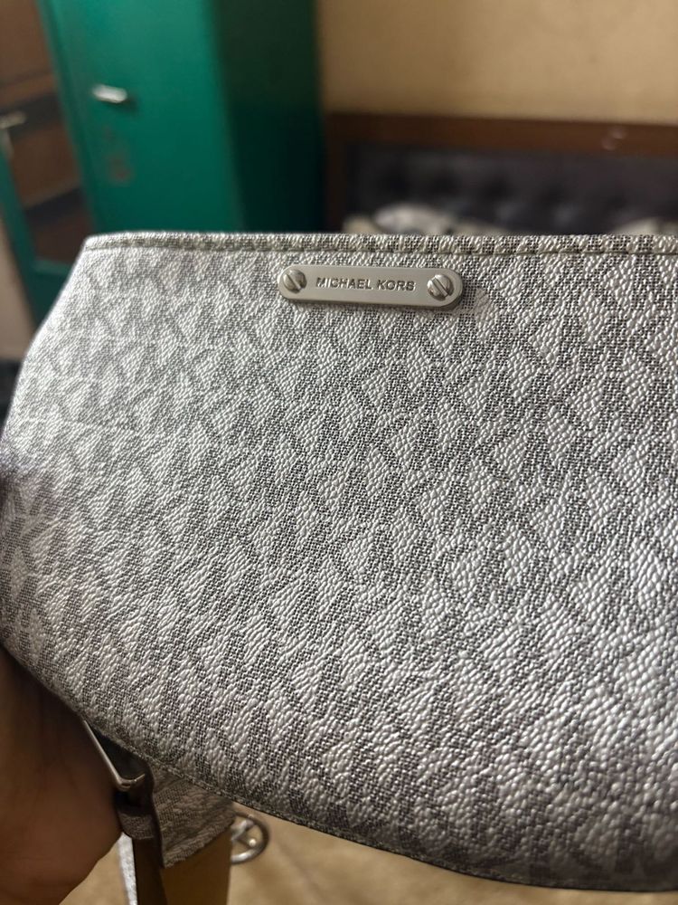 Michael Kors Mini Baguette