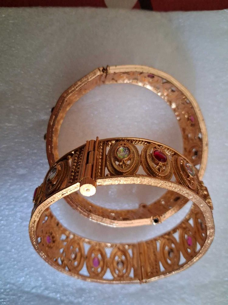 Exquisite Vintage Gold Bangles