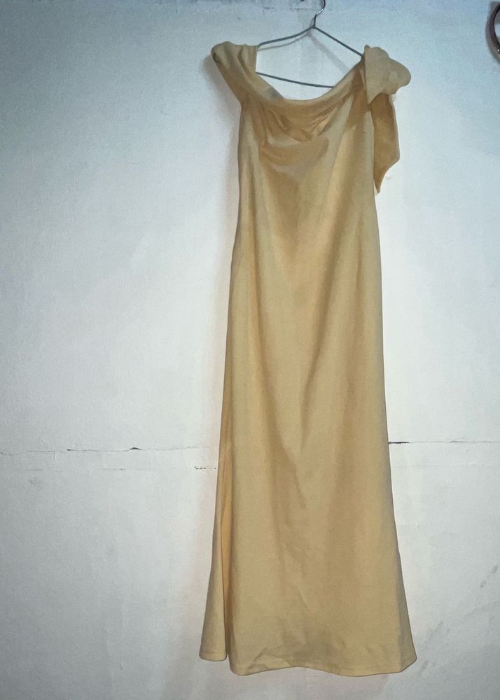 Elegant Yellow Maxi Dress