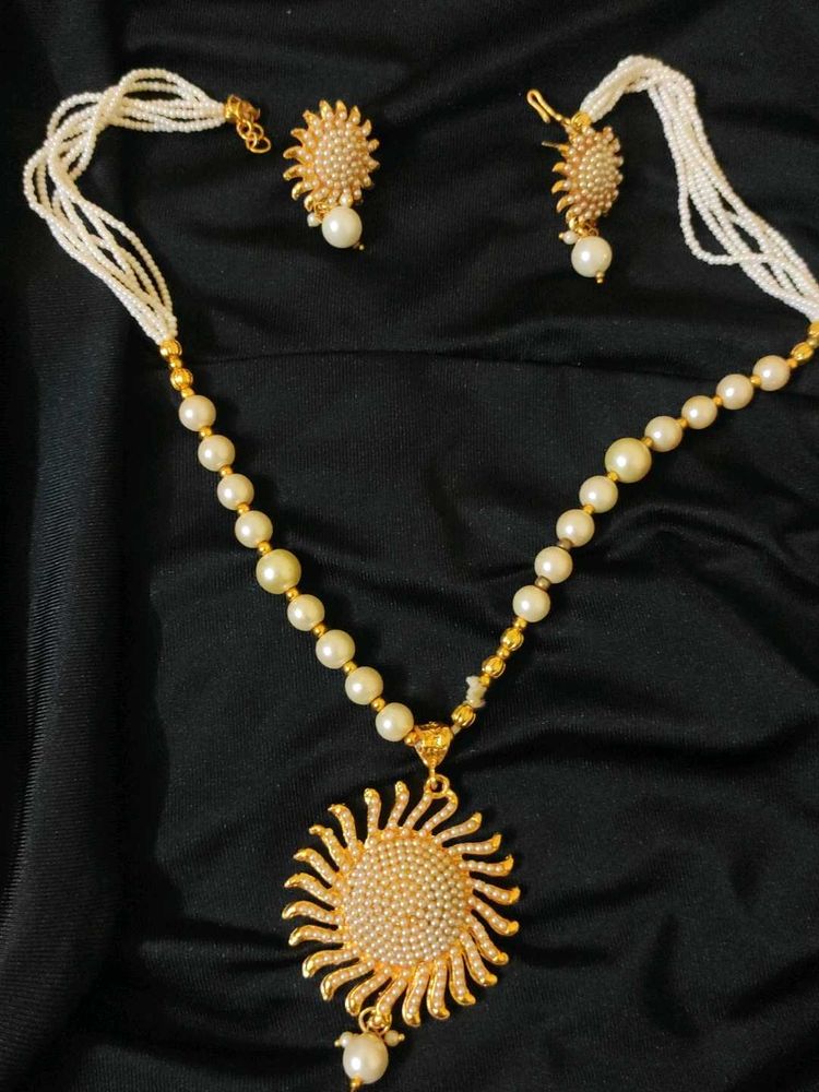 Pearl Necklace and Earring Set