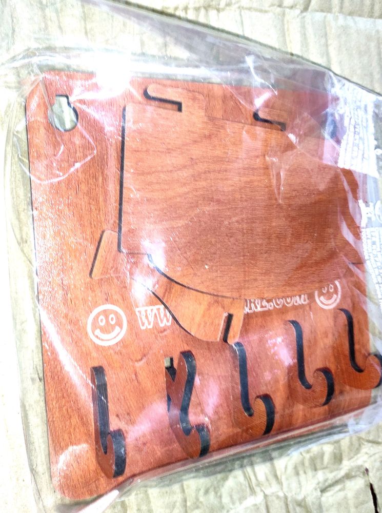 Wood Key Holder With Stand