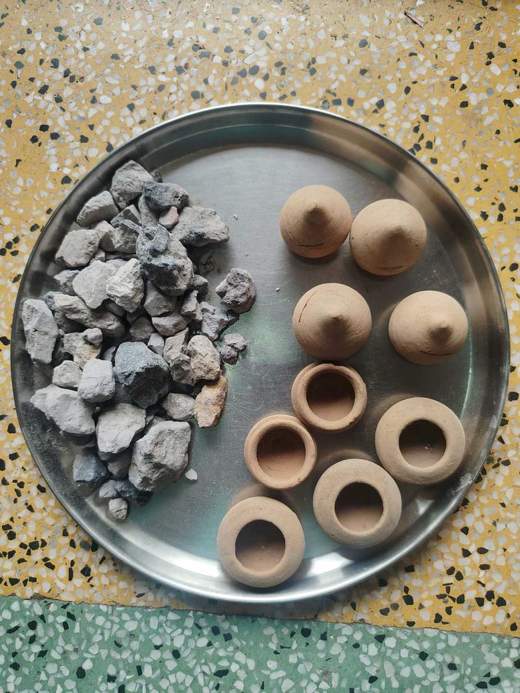 Clay Diyas and Raw Material