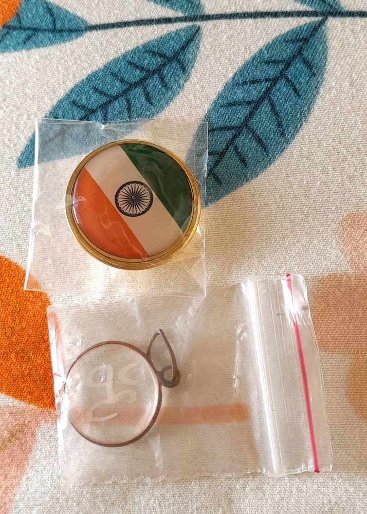 1 Flag Broch And Om Pendant