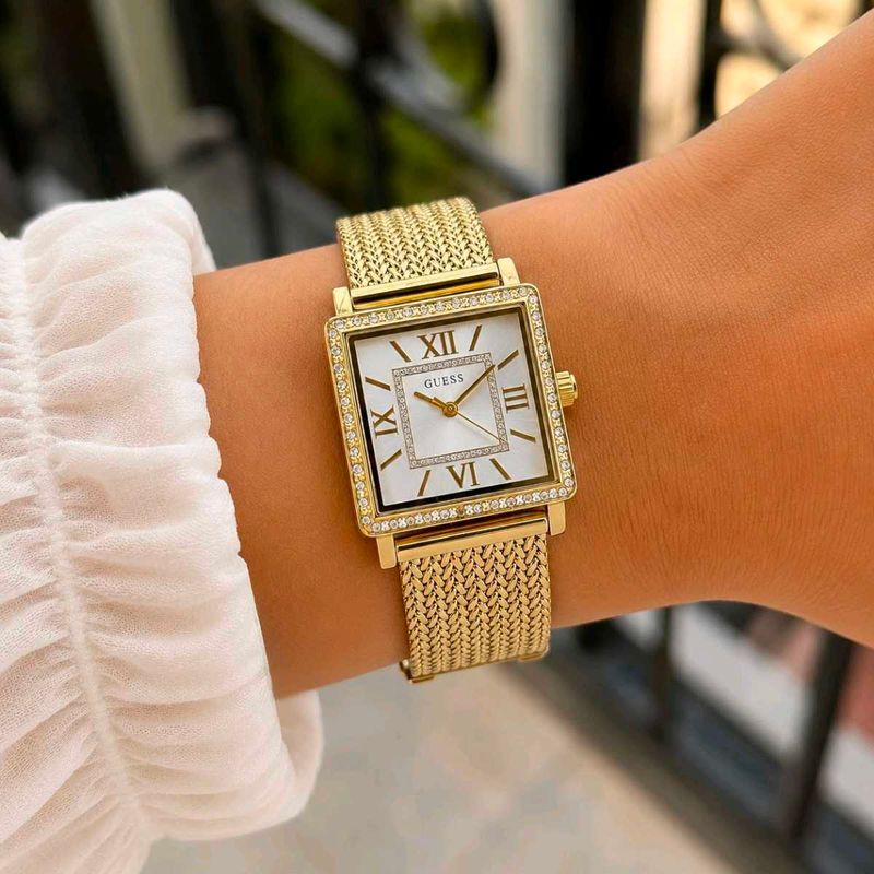 GUESS GW0997L2 – MODERN GOLDEN ELEGANCE ✅*