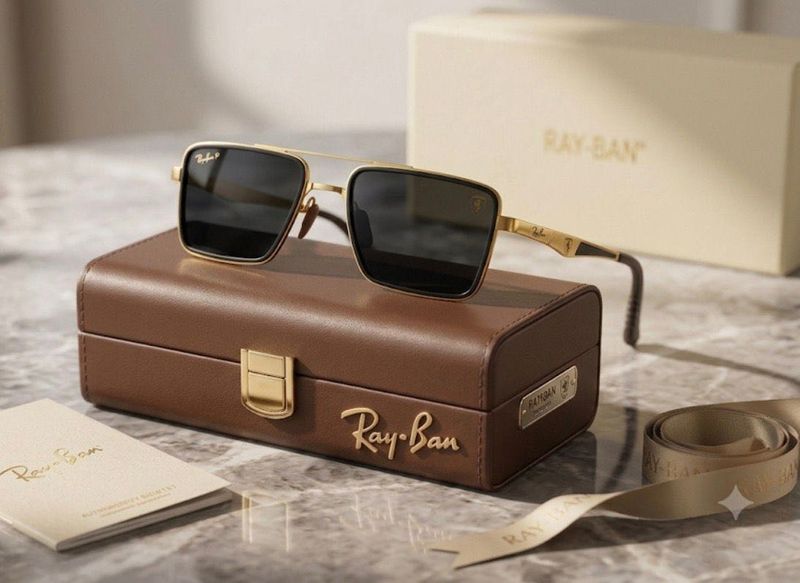 Ray-Ban Sunglasses with Case