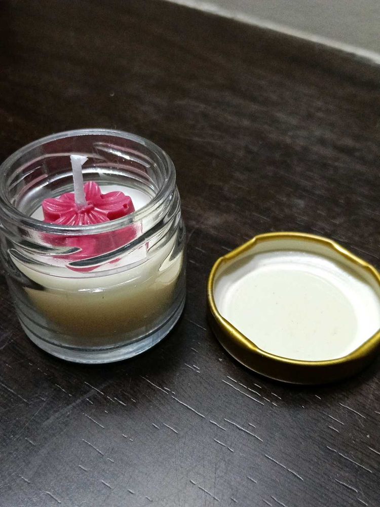 Revitalizing Face Mask Jar