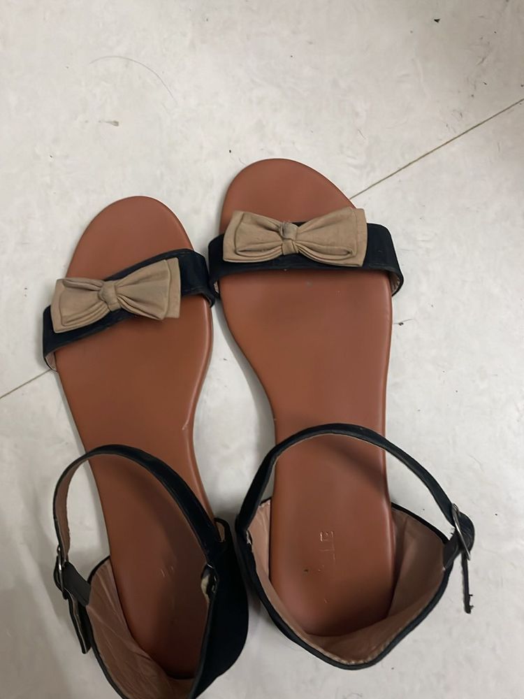 Gibelle Sandals