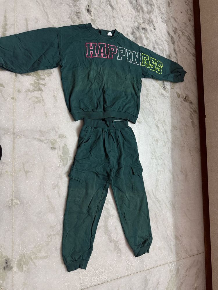 Green Sweatshirt &amp; Joggers Set