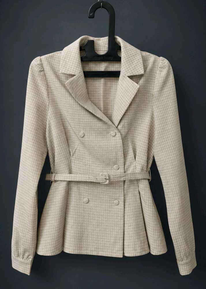 Chic Double-Breasted Blazer with Belt