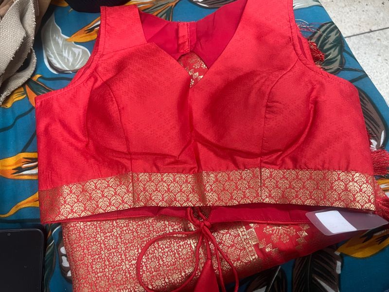 New Saree With Readymade Blouse