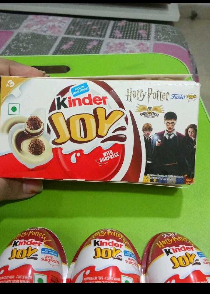 HARRY POTTER KINDER JOY(toys x3)