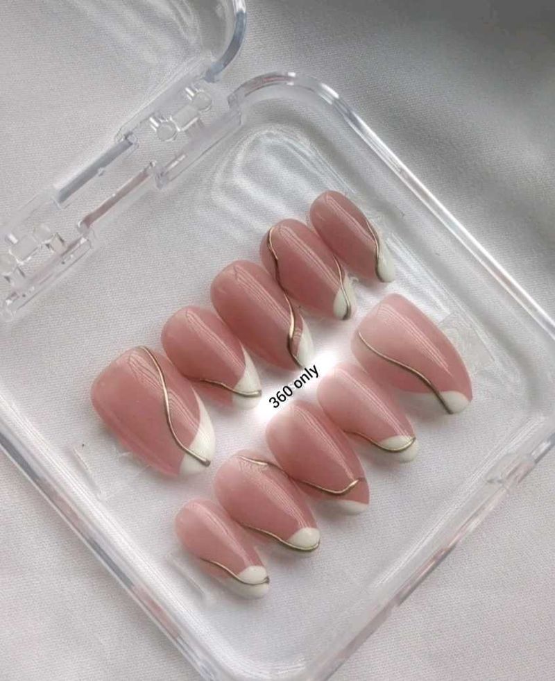 Elegant Press-On Nail Set