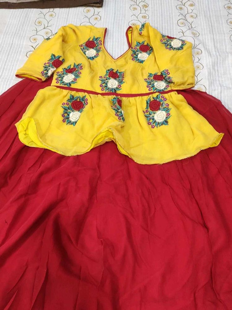 Cute Yellow &amp; Red skirt Dress