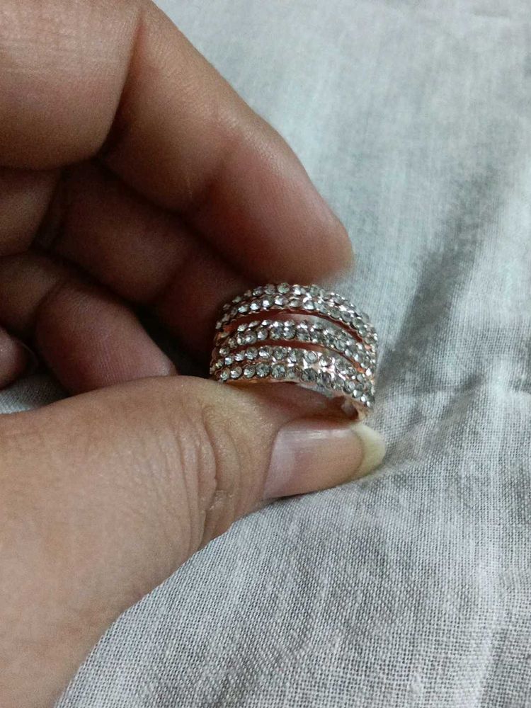 Sparkling Silver Tone Ring