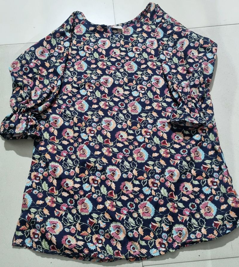 Trendy Woman Multicolor Top