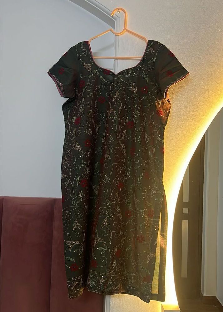 Embroidered Green Kurta