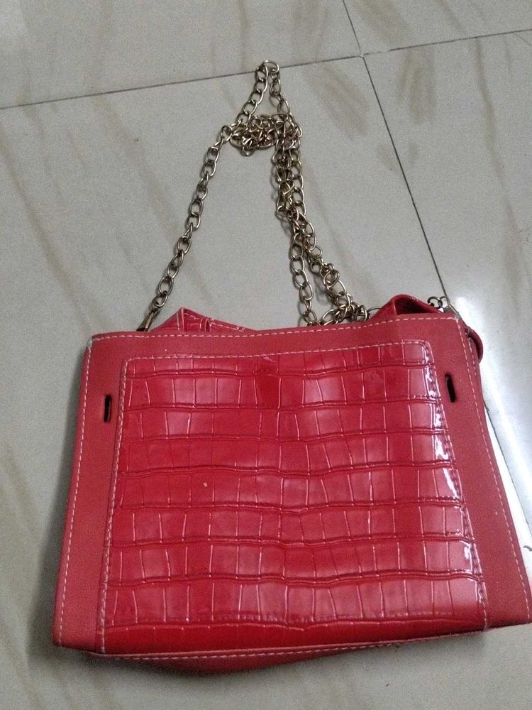 Chic Red Croc Embossed Shoulder Bag