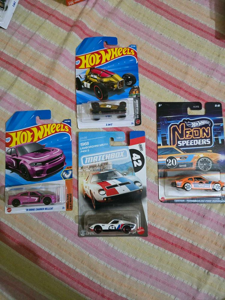 Hot Wheels and Matchbox Toy Cars Bundle