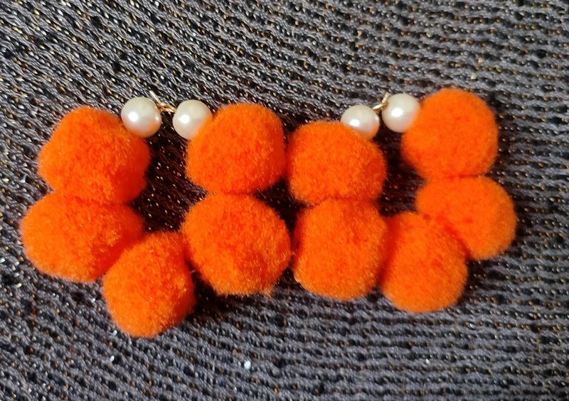 Pom Pom Earrings