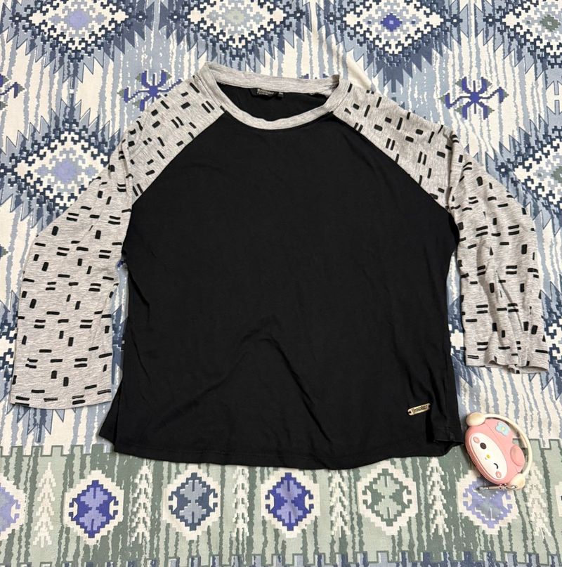 Black and Grey Raglan Sleeve T-Shirt