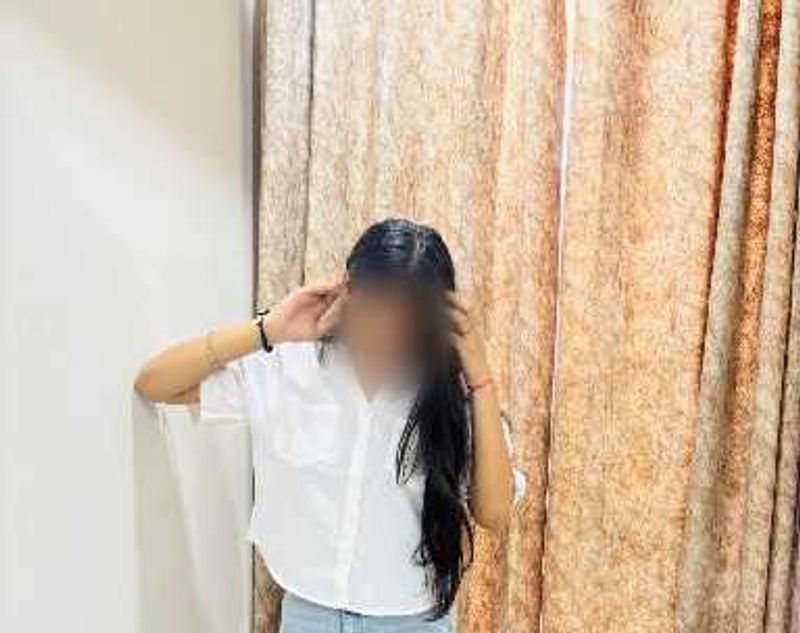 Stylish White Cropped Shirt