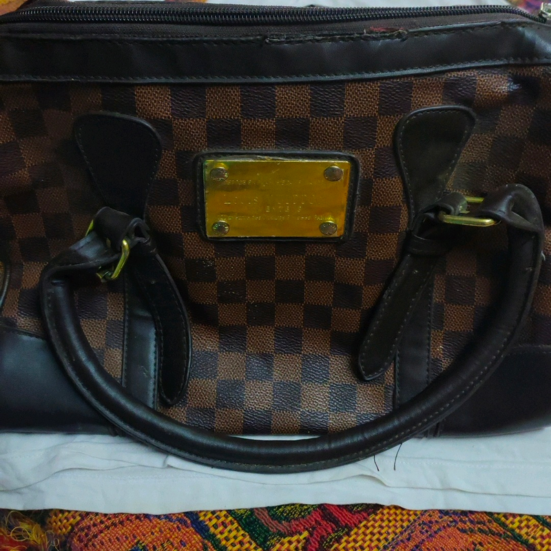 hand bag branded