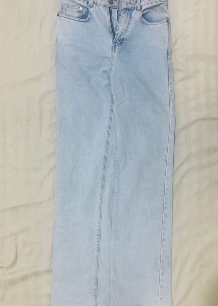 Light Wash Straight Leg Jeans