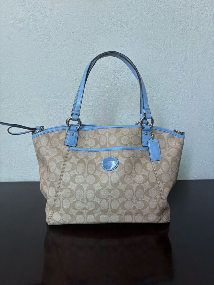 Coach Signature Tote Bag