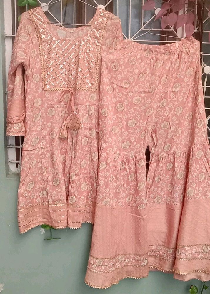 Women Kurta Set &amp; Suit