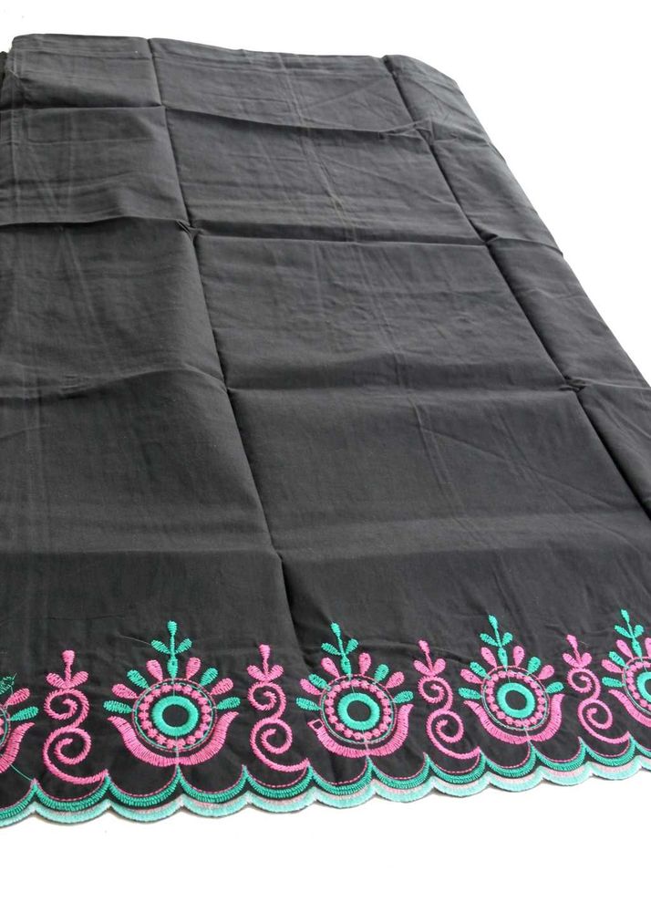 Embroidered inskirt 7 parts new