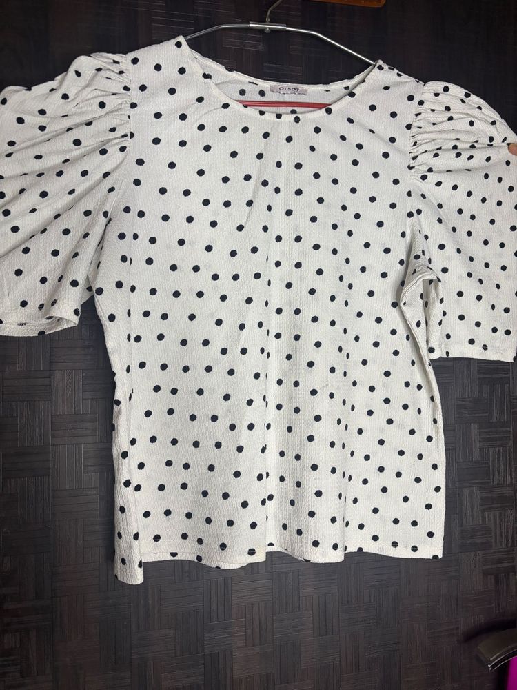 Chic Polka Dot Puff Sleeve Top
