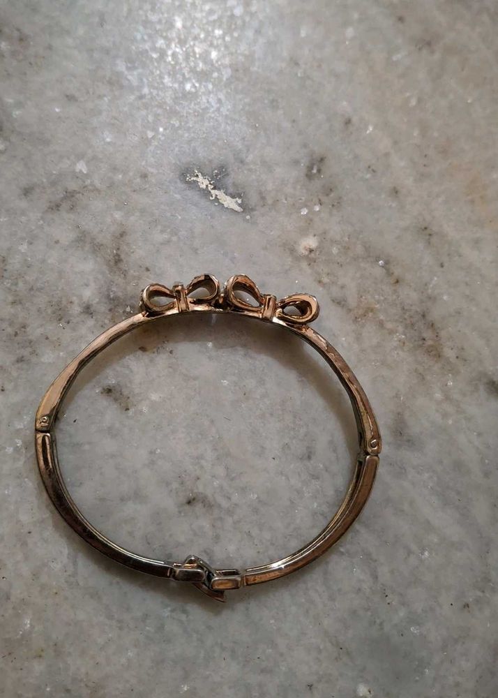 Bow Bangle Bracelet