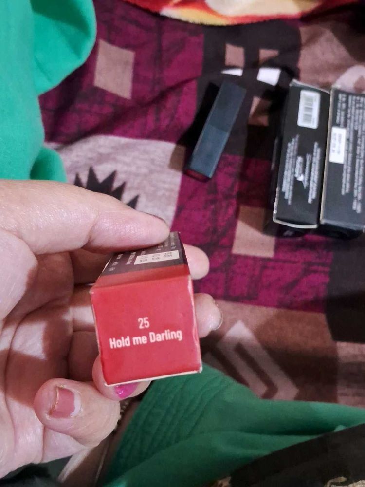 lipstics liquid ,small lipstic,bullet lipstic