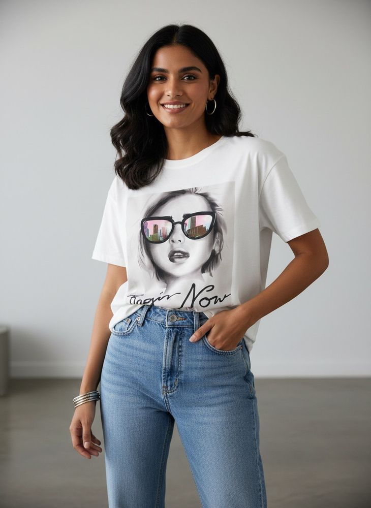 Graphic Print Tee shirt women 🤍💙🩵