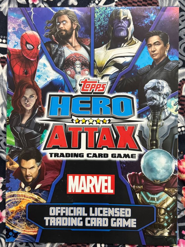 Marvel Hero Attax 22 Binder Covers/Checklist + Mat